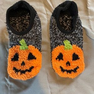 NWOT Cute Pumpkin Slipper Socks